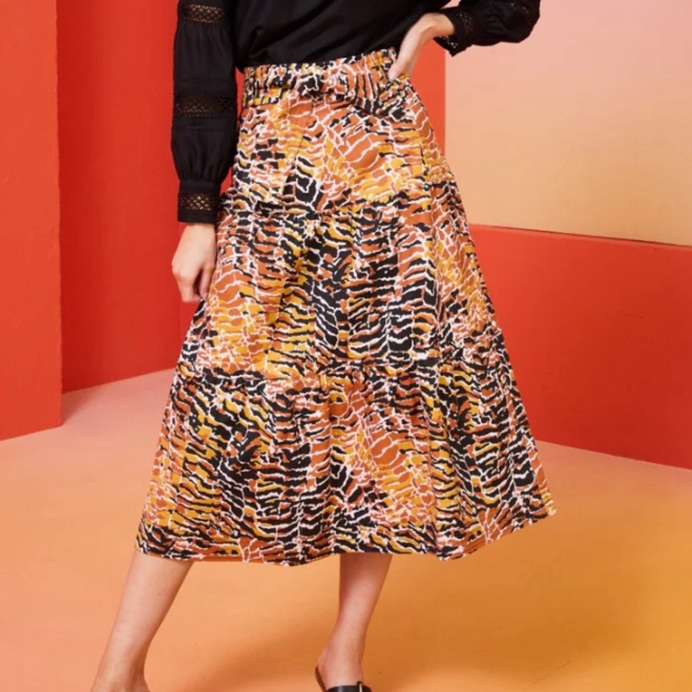 Marie Oliver Brooklyn skirt size 10 Giraffe print